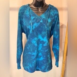 Earth Yoga Super Soft Hoodie Size L